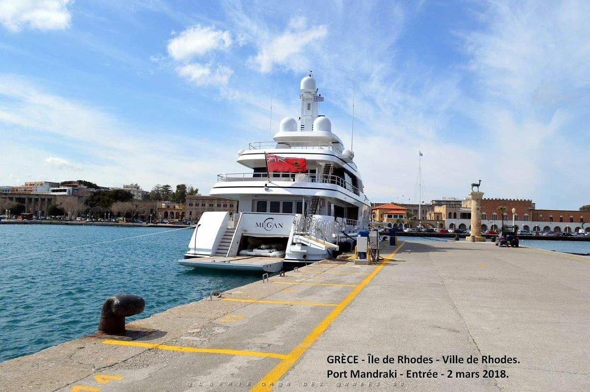 088- Rhodes ville et port d'honneur.JPG